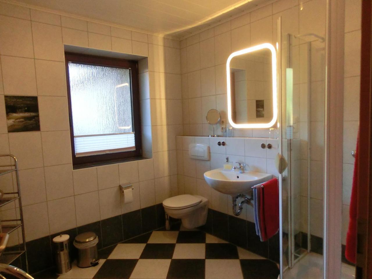 Ullas Gaestehaus Мунстер им Хайдекрайс Екстериор снимка